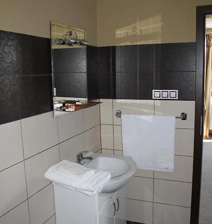 Alojamento de Acomodação e Pequeno-almoço Galleria 3*